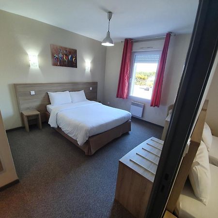 Hotel Salea Порник Екстериор снимка