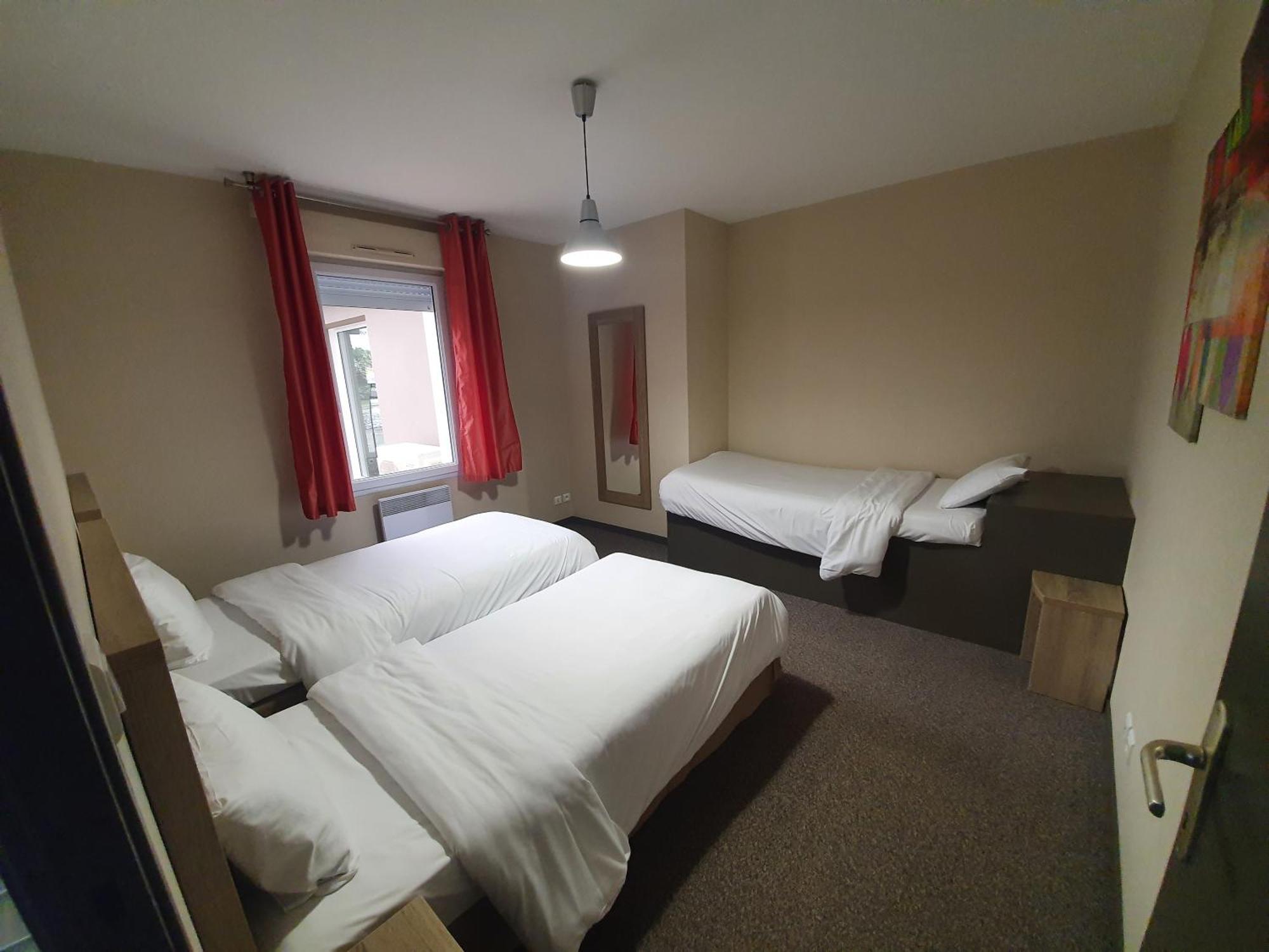 Hotel Salea Порник Екстериор снимка