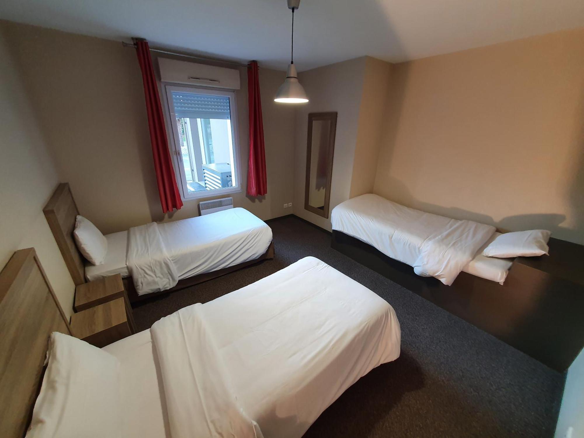Hotel Salea Порник Екстериор снимка